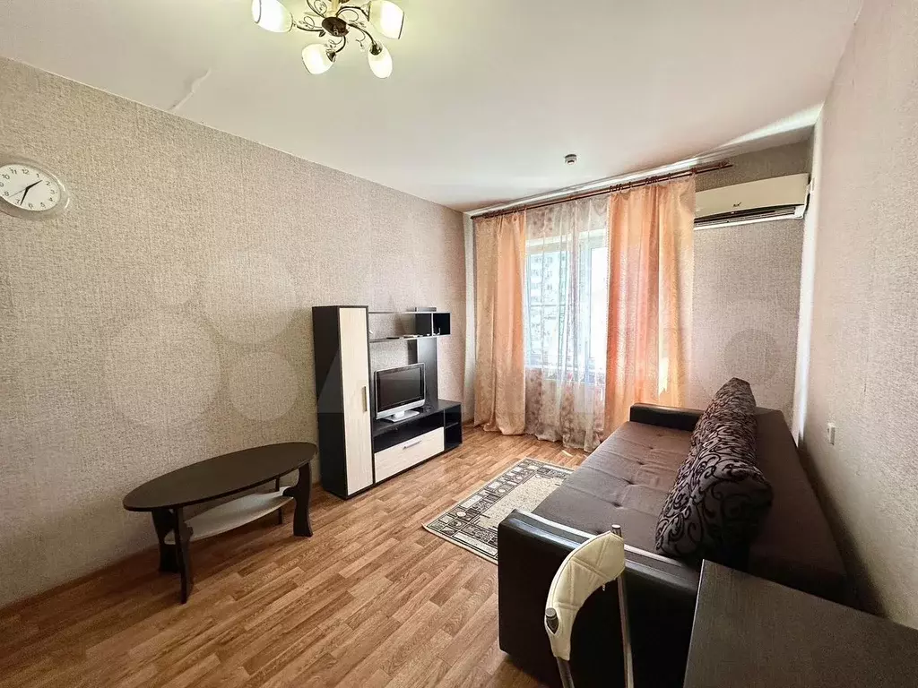 1-к. квартира, 40 м, 8/14 эт. - Фото 0