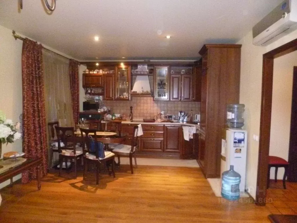 2-к кв. Свердловская область, Екатеринбург ул. Татищева, 90 (52.0 м) - Фото 2