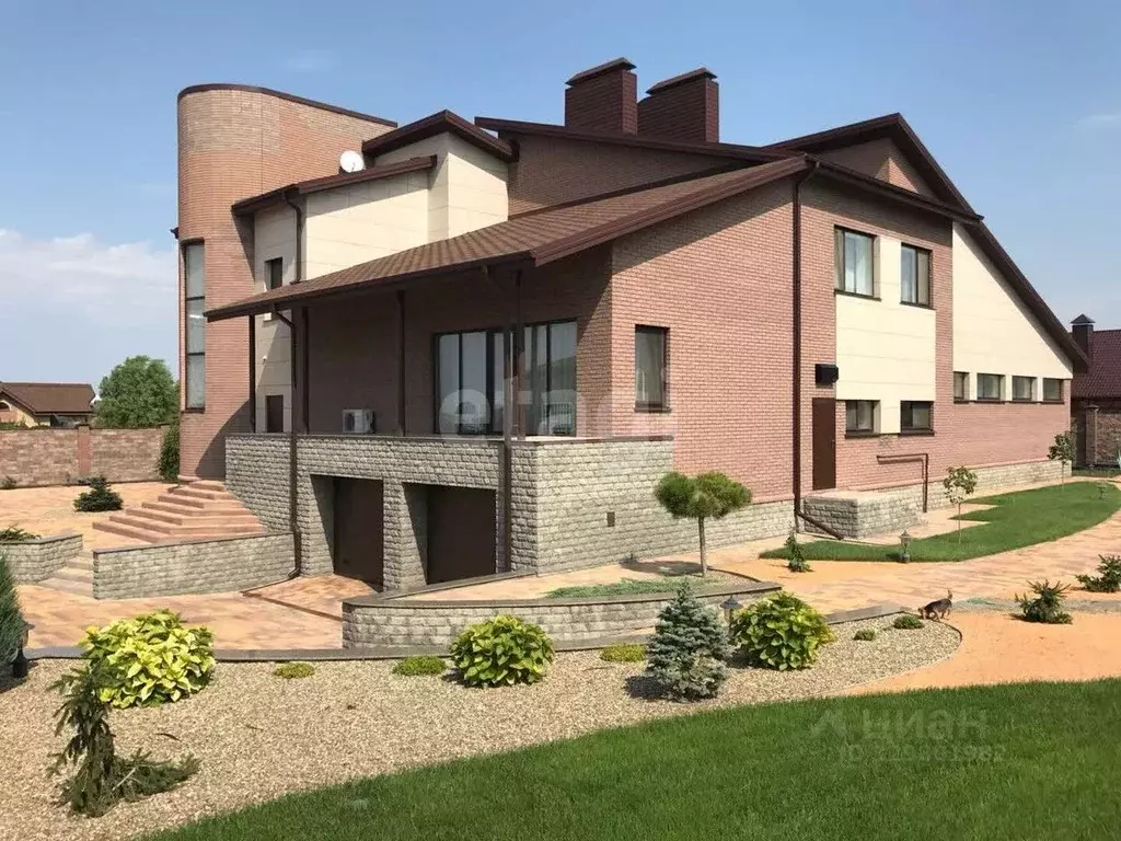 Дом в Белгородская область, Белгород Соборная пл. (700 м) - Фото 2