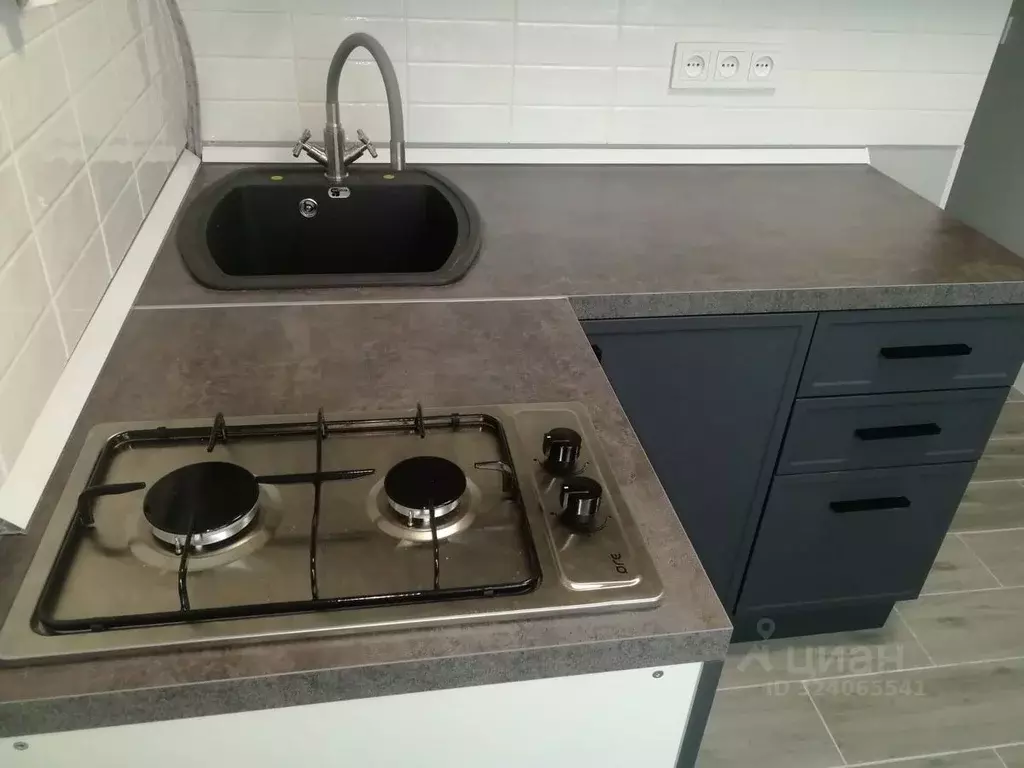 3-к кв. Калужская область, Калуга Привокзальная ул., 11 (59.4 м) - Фото 1