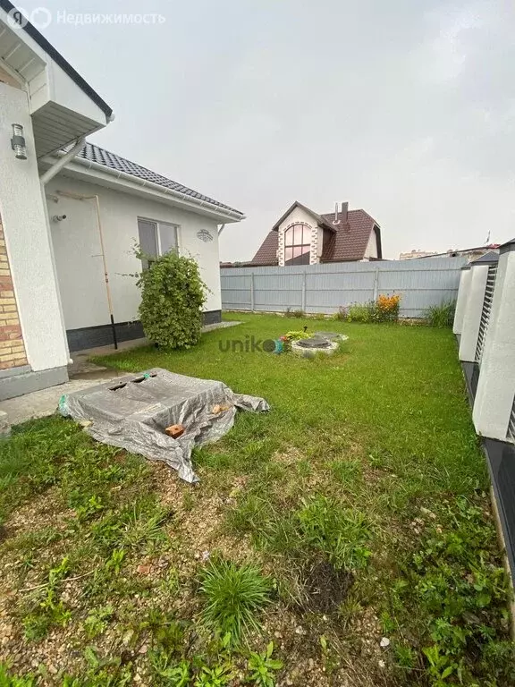 Дом в Октябрьский, 32-й микрорайон, улица Баяна Зарипова, 14 (120 м) - Фото 1