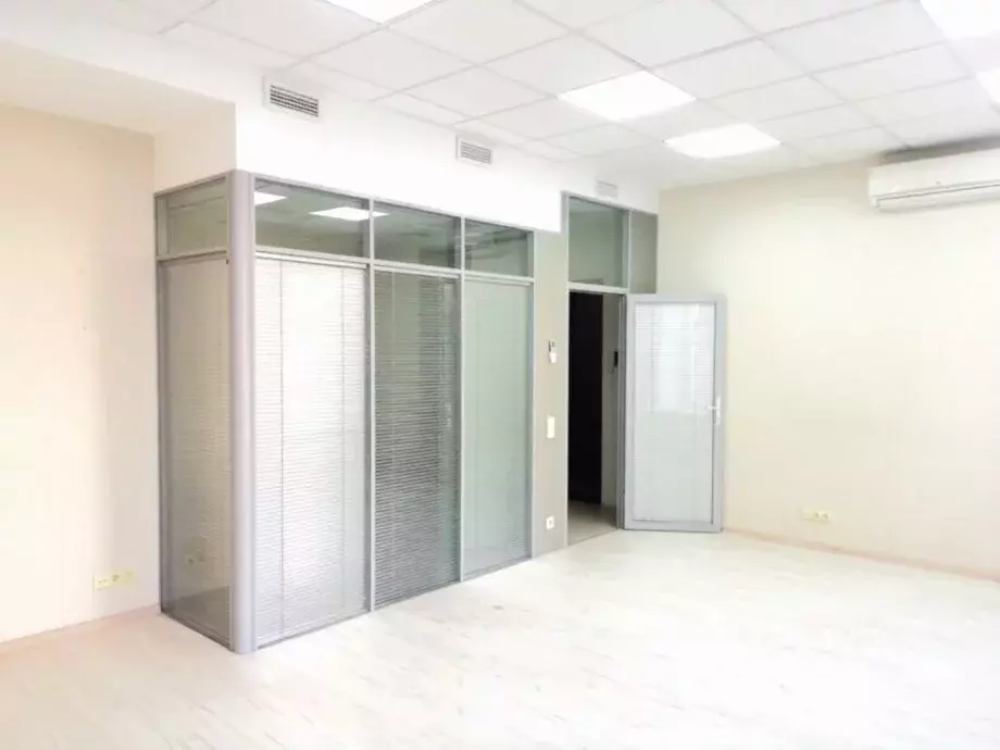 Офис в Санкт-Петербург Лахтинская ул., 4 (40 м) - Фото 2
