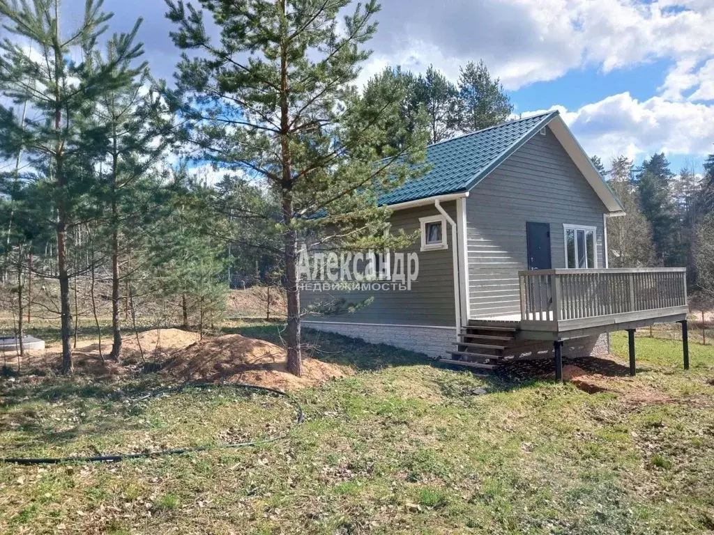 Дом в Ленинградская область, Лодейнопольский район, Алеховщинское ... - Фото 1