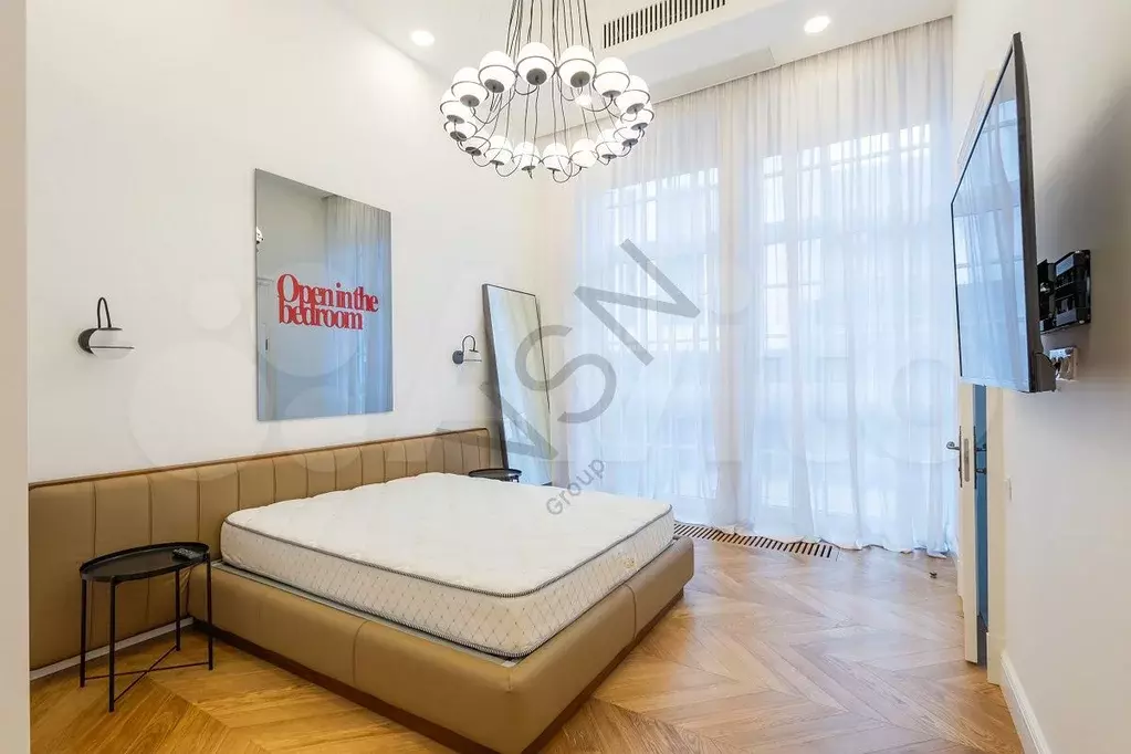 5-к. квартира, 290 м, 2/5 эт. - Фото 1