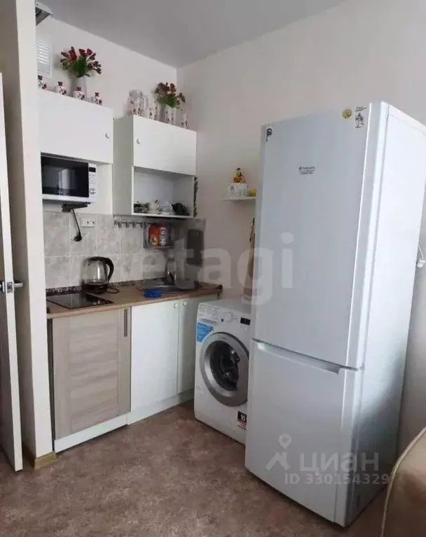 Студия Ямало-Ненецкий АО, Муравленко ул. 70 лет Октября, 43 (17.8 м) - Фото 1