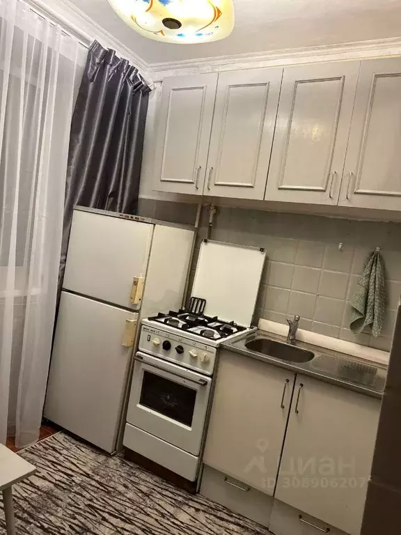 2-к кв. Алтайский край, Барнаул ул. Антона Петрова, 213 (44.0 м) - Фото 1