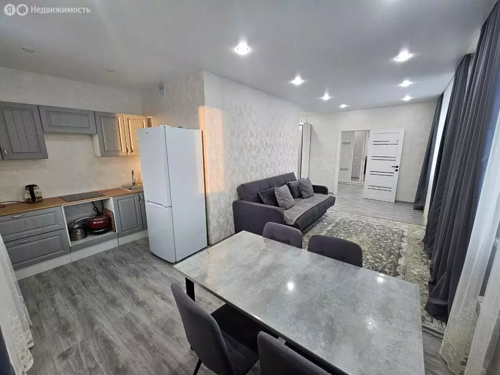 1-комнатная квартира: Новый Уренгой, Набережная улица, 46А (50 м) - Фото 1