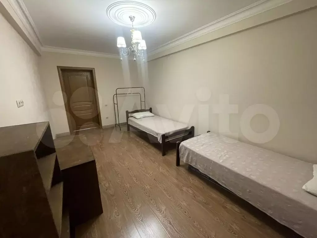 2-к. квартира, 80 м, 2/9 эт. - Фото 1