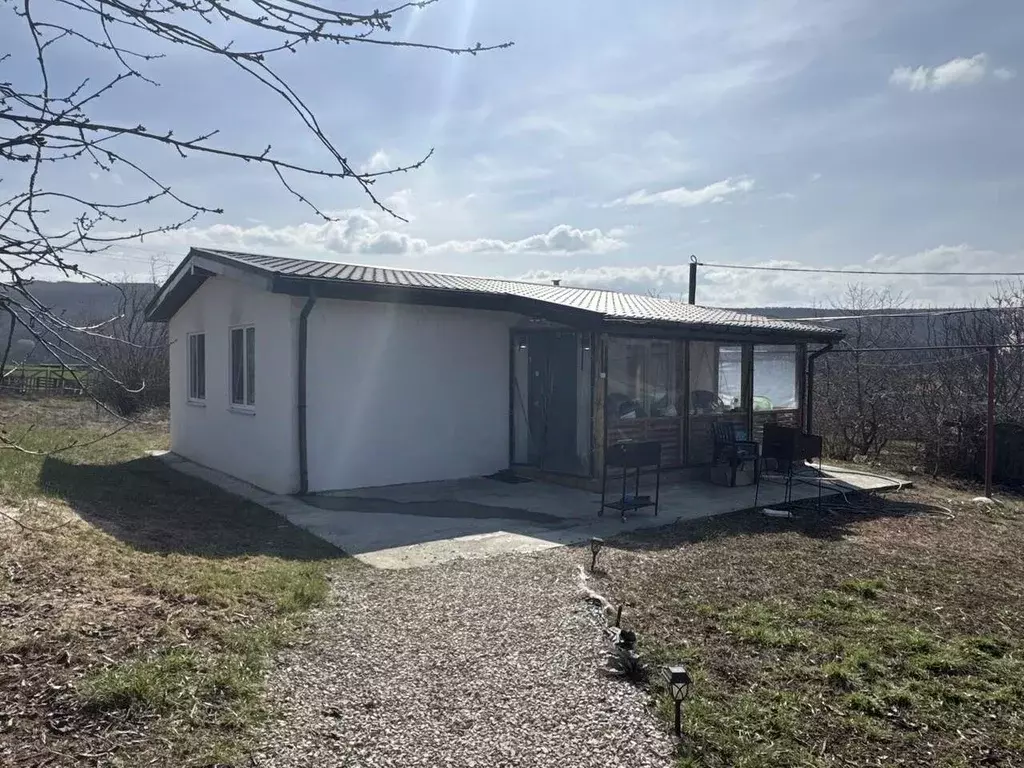 Дом в Севастополь с. Родное, ул. Школьная, 27 (62 м) - Фото 1