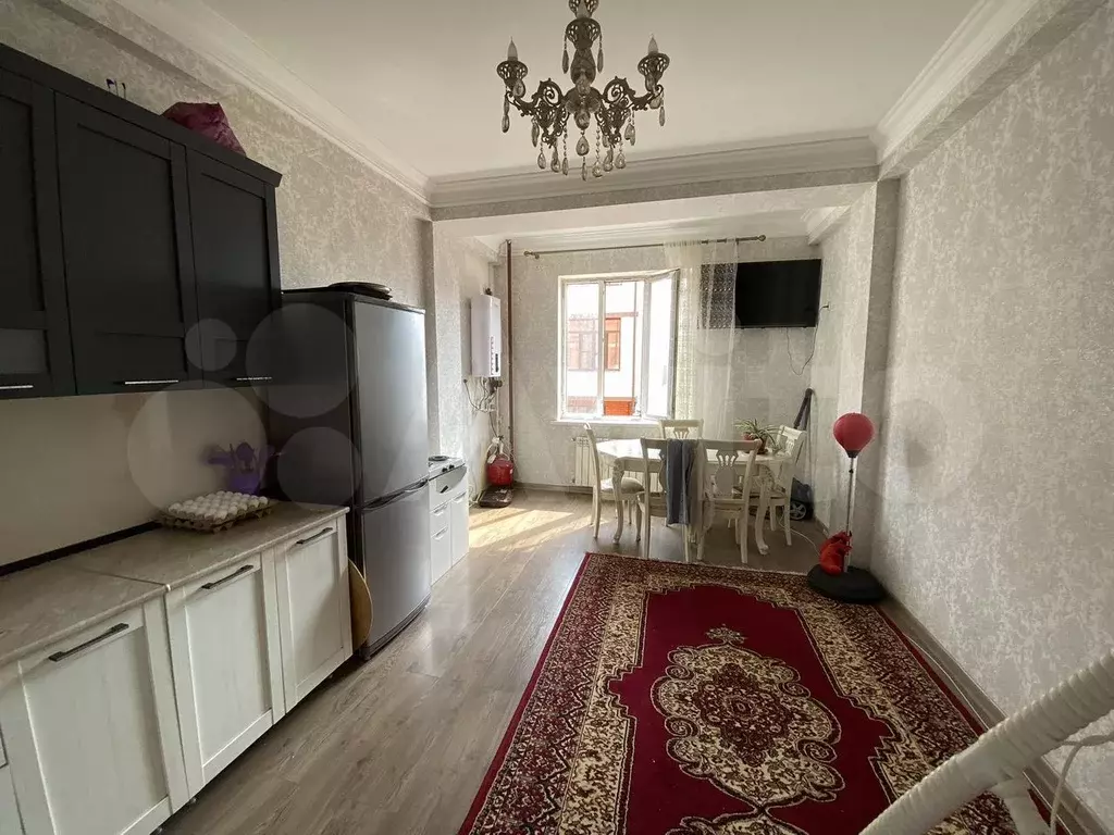 2-к. квартира, 90 м, 8/10 эт. - Фото 0