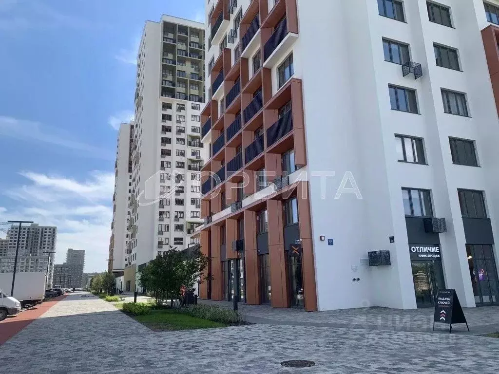 3-к кв. Тюменская область, Тюмень ул. Бориса Прудаева, 7 (81.3 м) - Фото 1