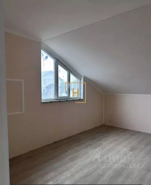 Дом в Севастополь ул. Василия Шукшина (460 м) - Фото 1