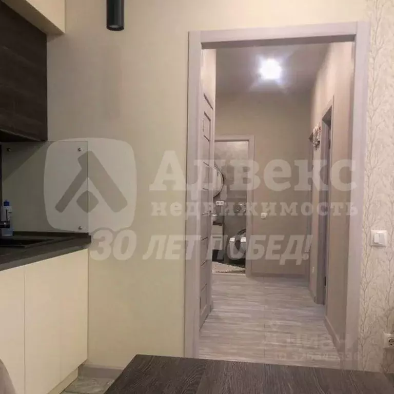 2-к кв. Тюменская область, Тюмень ул. Фармана Салманова, 12 (56.0 м) - Фото 2