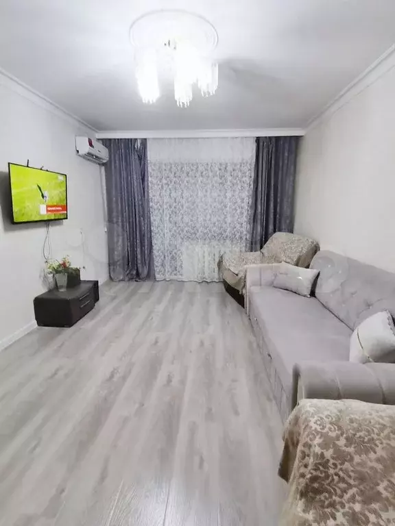 2-к. квартира, 65 м, 7/9 эт. - Фото 0