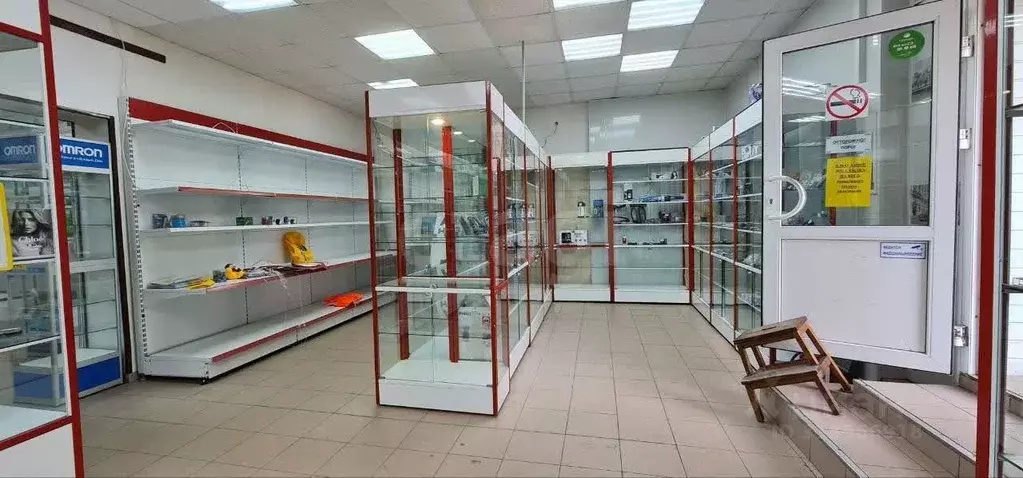 Помещение свободного назначения в Калужская область, Спас-Деменск ... - Фото 1