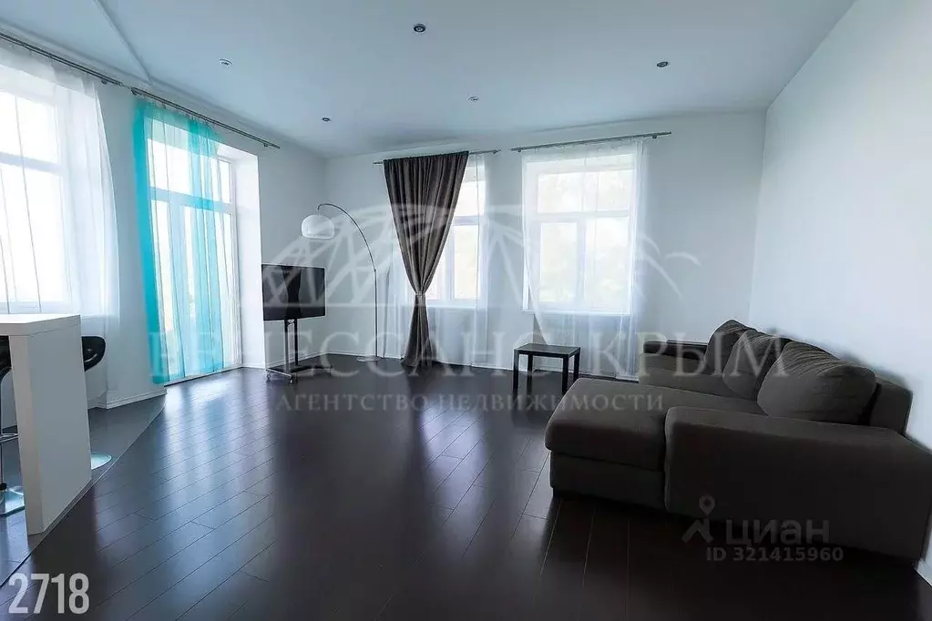 3-к кв. Севастополь ул. Льва Толстого, 2/16 (61.8 м) - Фото 2