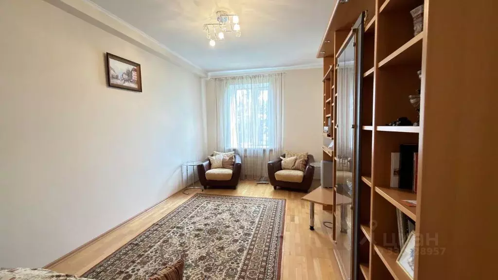 2-к кв. Челябинская область, Магнитогорск Уральская ул., 60 (70.3 м) - Фото 1