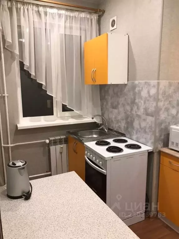 1-к кв. Иркутская область, Иркутск Крылатый мкр, 24/1 (32.0 м) - Фото 0