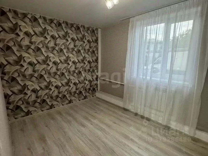 2-к кв. Крым, Белогорск ул. Николая Бойко, 14 (38.0 м) - Фото 0