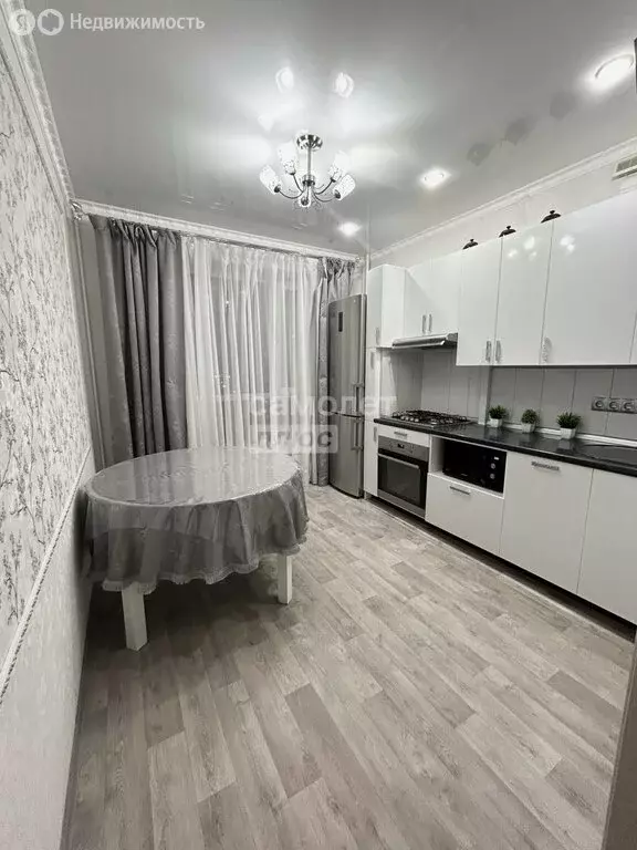 2-комнатная квартира: Уфа, улица Евгения Столярова, 4 (56.6 м) - Фото 1