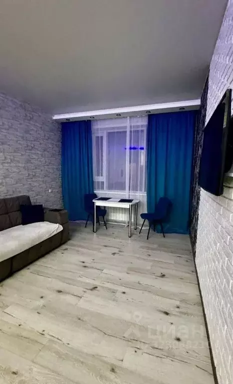 2-к кв. Саратовская область, Саратов Славянская пл., 2 (44.9 м) - Фото 2