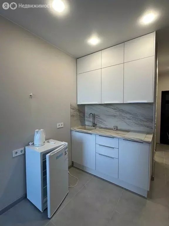 1-комнатная квартира: Сочи, микрорайон Бытха, Ясногорская улица, ... - Фото 2