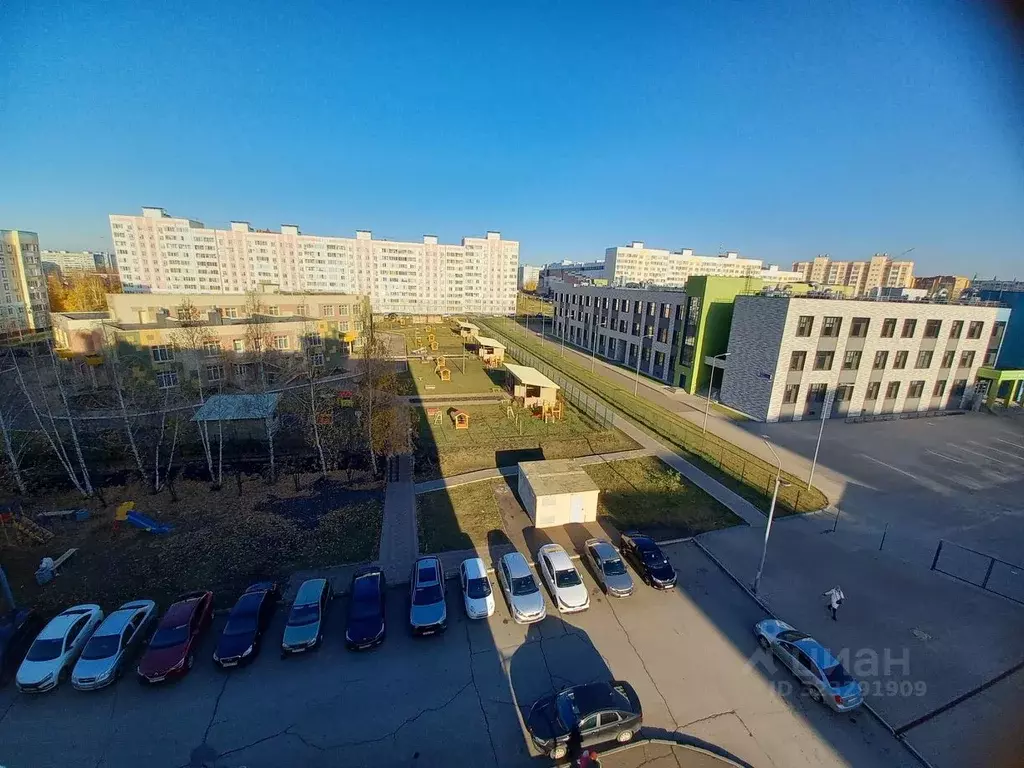 3-к кв. Татарстан, Нижнекамск просп. Строителей, 68 (65.4 м) - Фото 1