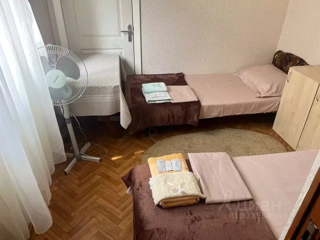 Комната Краснодарский край, Сочи Адлер жилрайон, ул. Ульянова, 15 - Фото 1