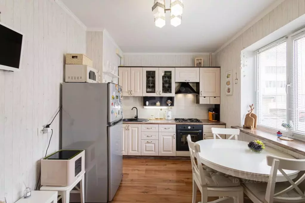 2-к кв. Ханты-Мансийский АО, Ханты-Мансийск ул. Сирина, 68Б (67.2 м) - Фото 1