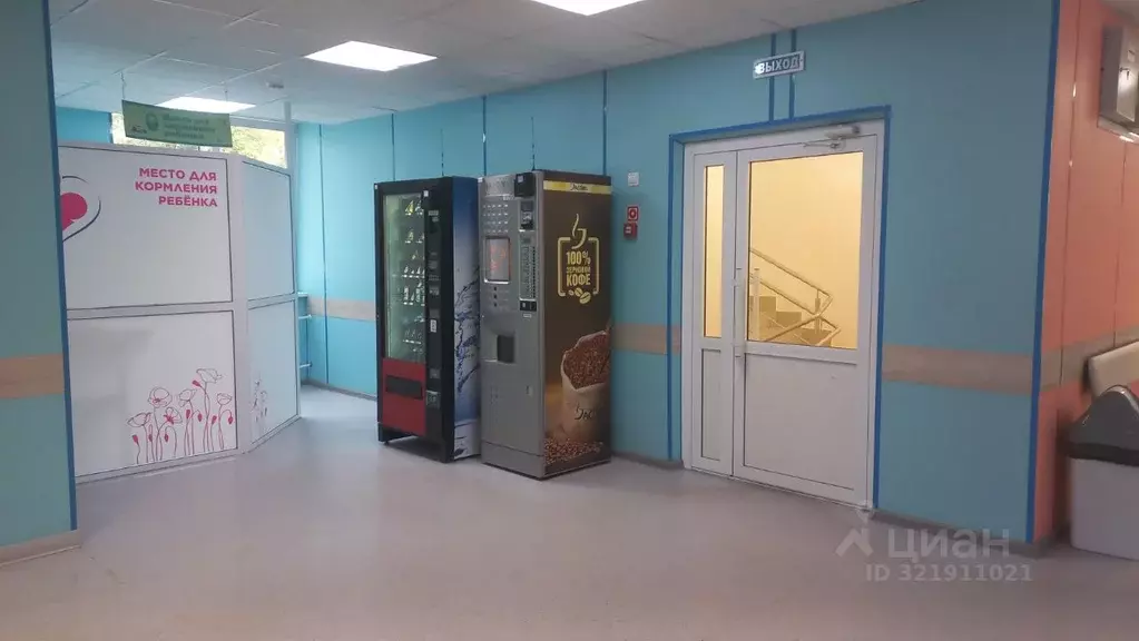 Помещение свободного назначения в Свердловская область, Екатеринбург ... - Фото 0