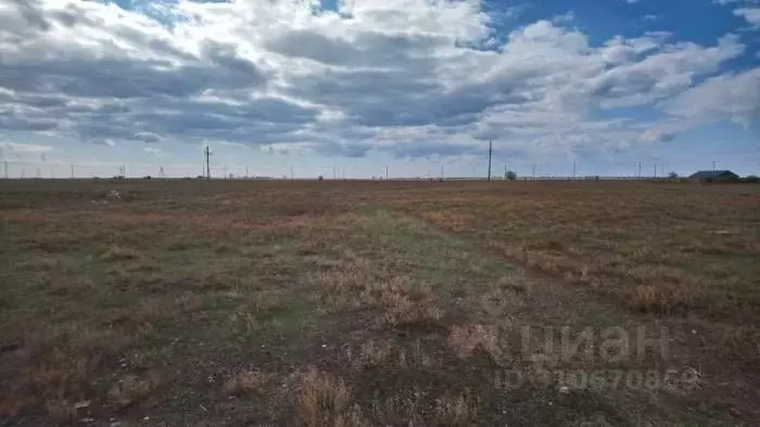 Участок в Крым, Сакский район, с. Уютное ул. Мира, 1 (200.0 сот.) - Фото 0