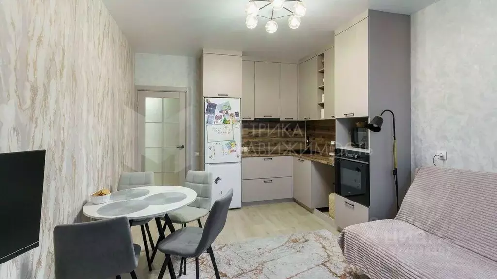 1-к кв. Тюменская область, Тюмень ул. Республики, 204к3 (47.2 м) - Фото 1