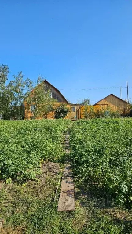 Дом в Саха (Якутия), Якутск Набережная ул. (130 м) - Фото 2