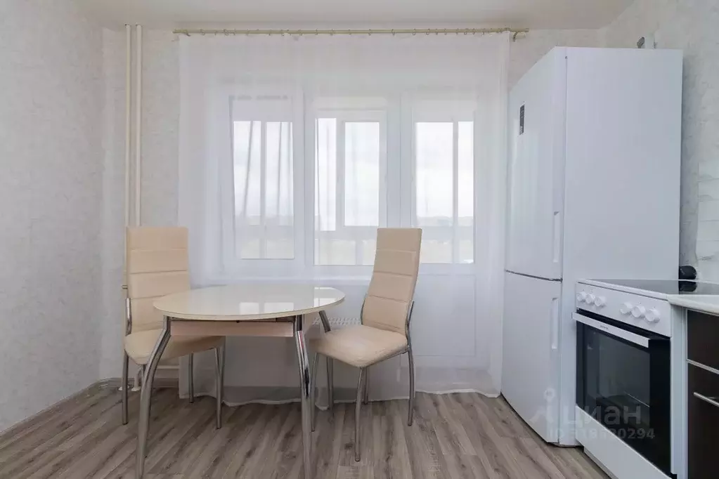 1-к кв. Омская область, Омск проезд 4-й Амурский, 10к1 (33.6 м) - Фото 0