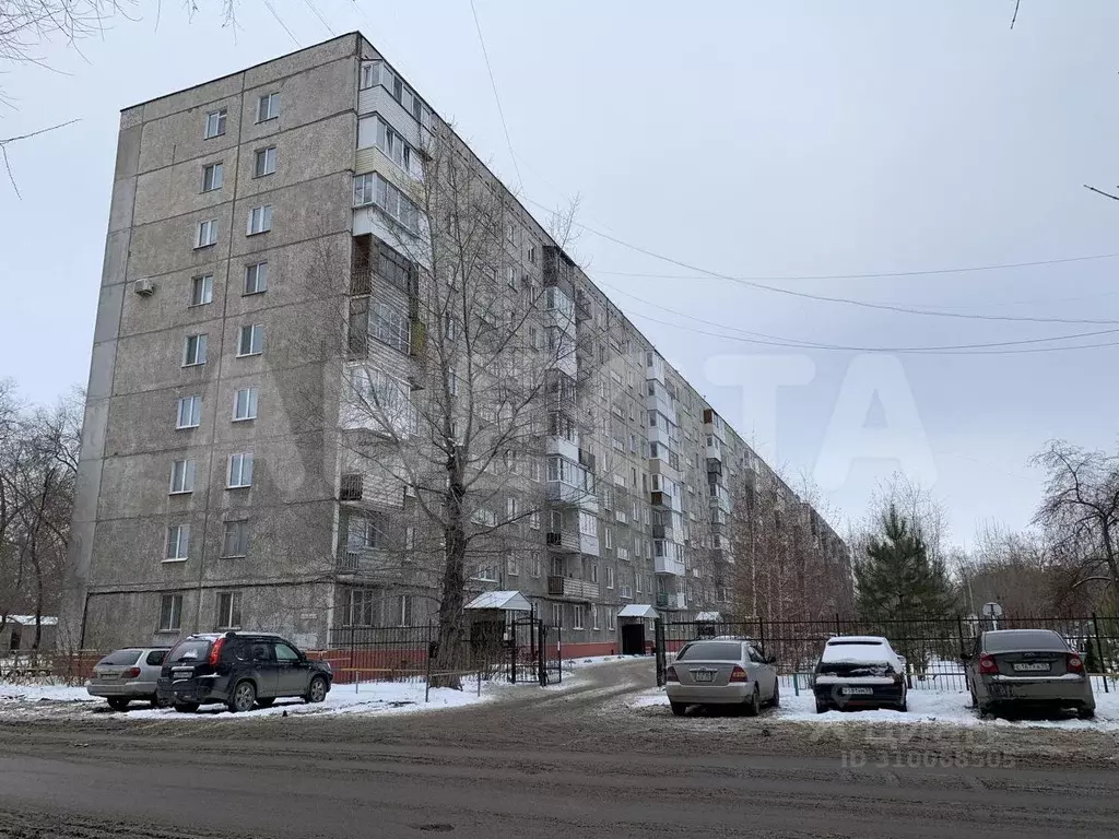 2-к кв. Омская область, Омск ул. Калинина, 10А (43.1 м) - Фото 0