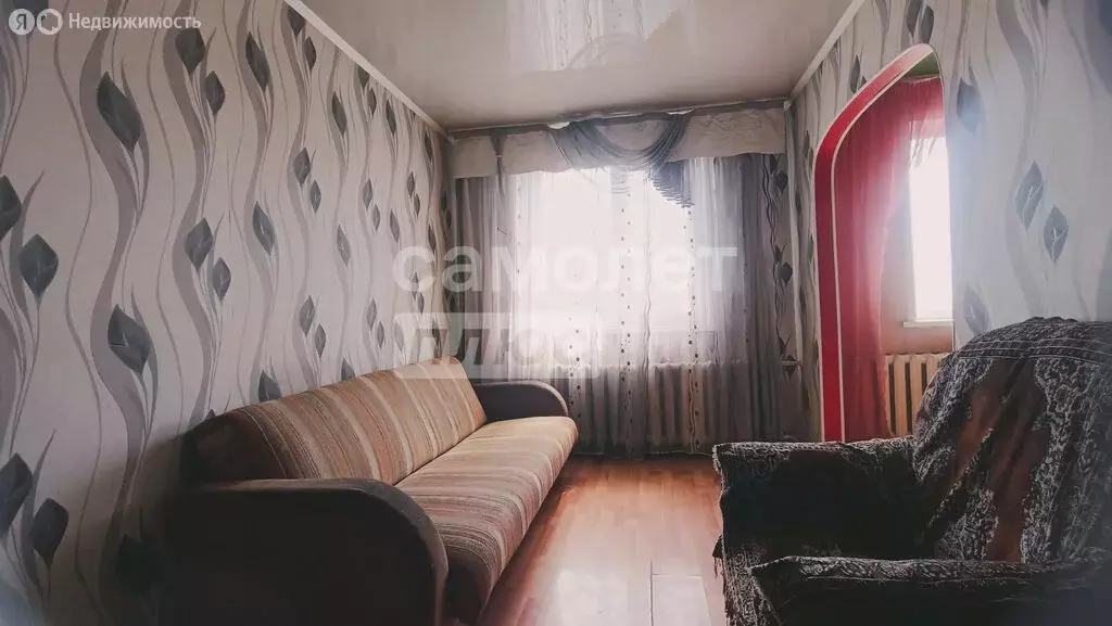 4-комнатная квартира: Рубцовск, Краснознаменская улица, 106 (61 м) - Фото 1