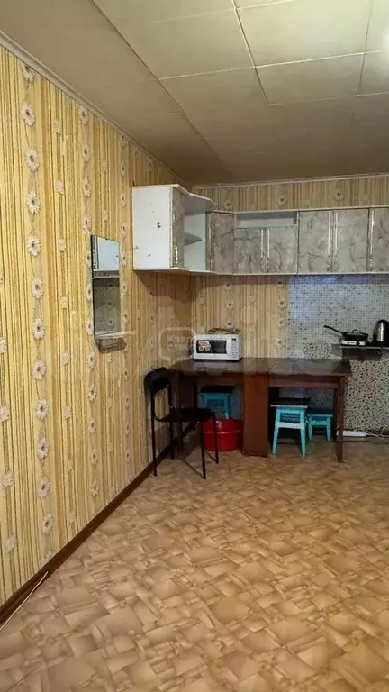 Комната 17,4 м в 4-к., 2/5 эт. - Фото 0