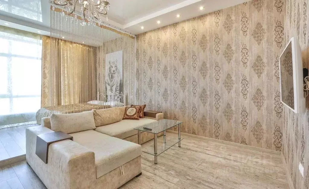 1-к кв. Тюменская область, Тюмень ул. Малыгина, 90 (64.0 м) - Фото 1