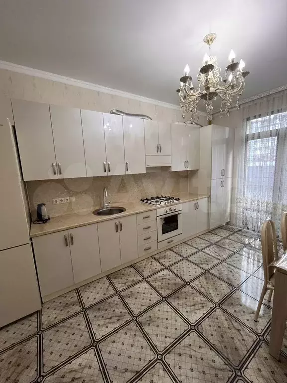 1-к. квартира, 40 м, 3/6 эт. - Фото 0