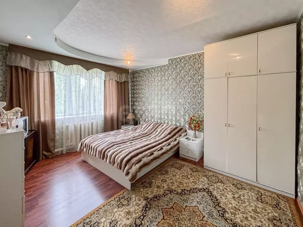 Дом в Псковская область, Печоры ул. Автомобилистов, 5А (240 м) - Фото 1