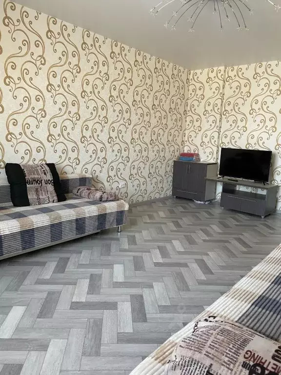 2-к кв. Хакасия, Абакан ул. Кирова, 120А (70.0 м) - Фото 0