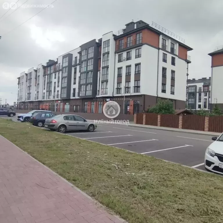 3-комнатная квартира: Гурьевск, Лазурная улица, 18 (74 м) - Фото 1