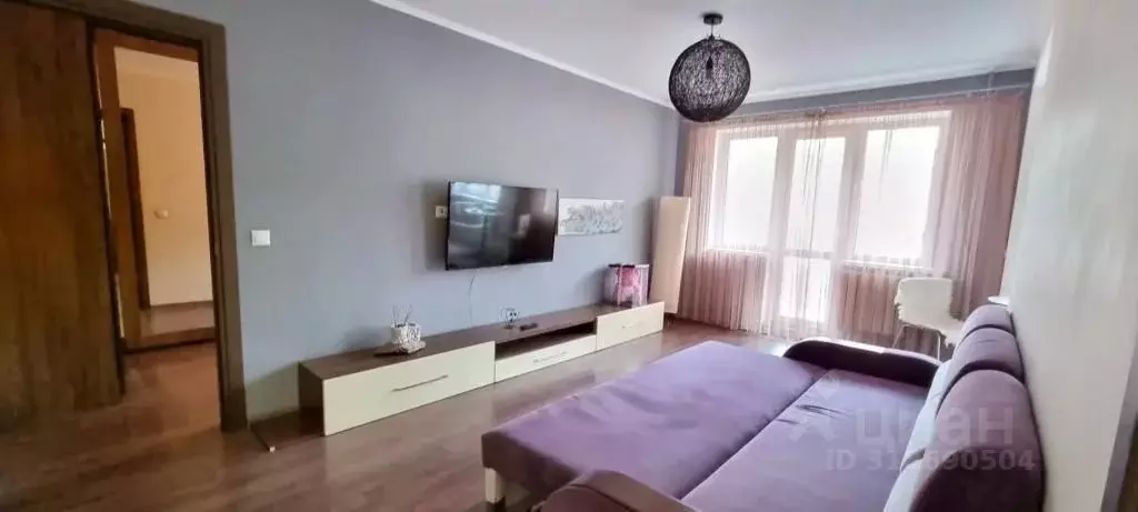 2-к кв. Калининградская область, Калининград Минская ул., 10 (50.0 м) - Фото 0