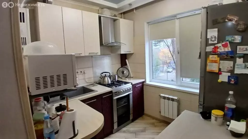 3-комнатная квартира: Краснодар, улица Гагарина, 59 (52 м) - Фото 1