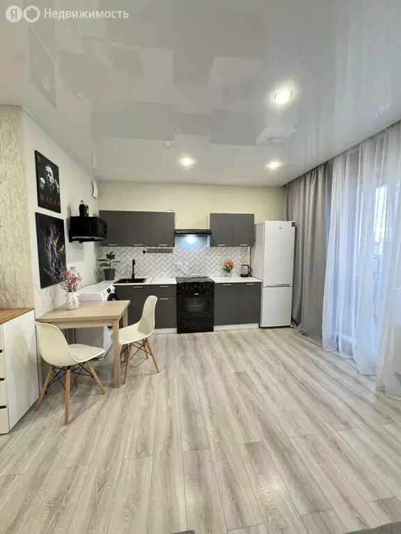 Квартира-студия: Курган, жилой район Заозёрный, 3-й микрорайон, 9Г ... - Фото 0