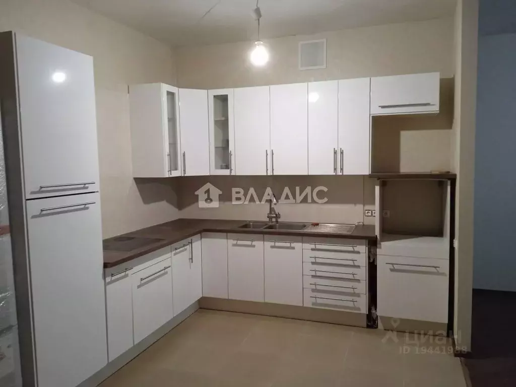 3-к кв. Москва ул. Твардовского, 14к2 (107.4 м) - Фото 0