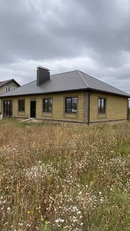 Дом в Белгородская область, Белгородский район, с. Стрелецкое ул. ... - Фото 0