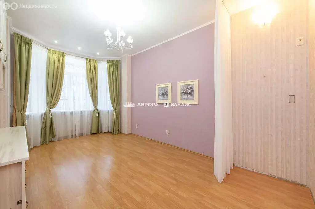 3-комнатная квартира: Магнитогорск, улица Калинина, 23 (79.2 м) - Фото 2