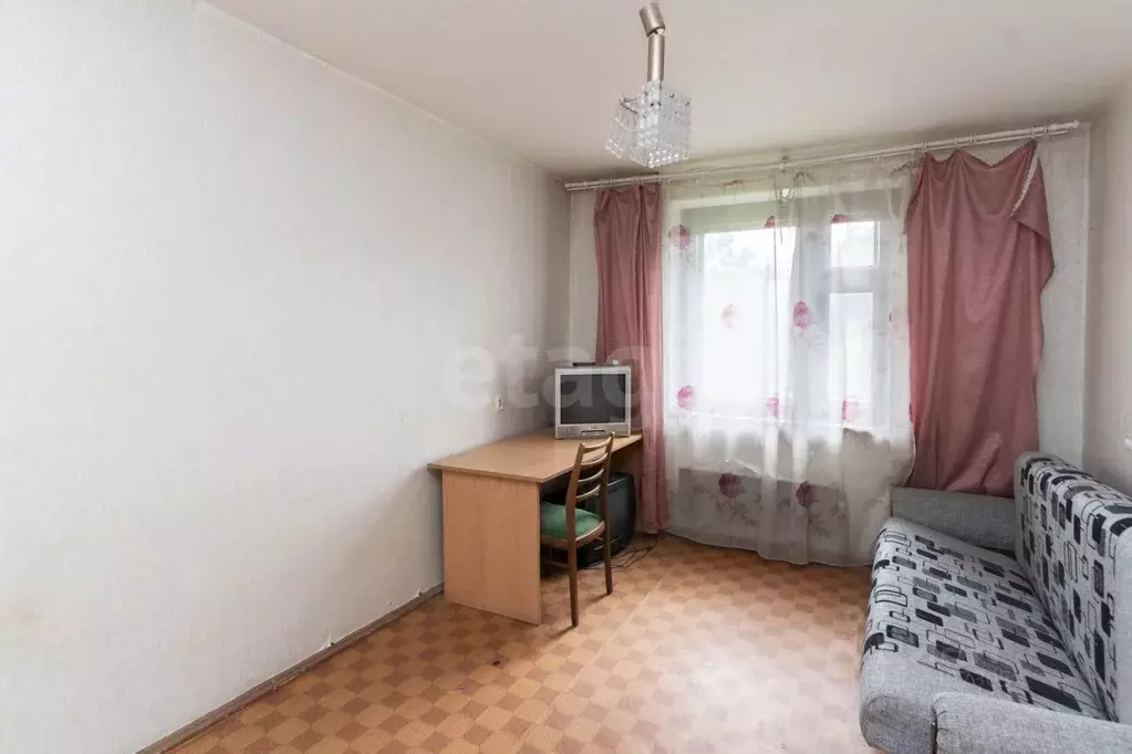 2-к кв. Тюменская область, Тюмень 6-й мкр, ул. Валерии Гнаровской, 5 ... - Фото 0