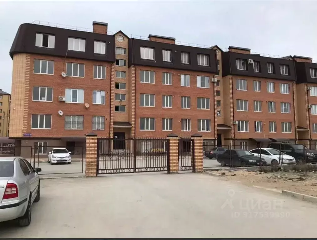 1-к кв. Дагестан, Каспийск Кемпинг мкр, 8-я линия, 2Г (45.0 м) - Фото 0